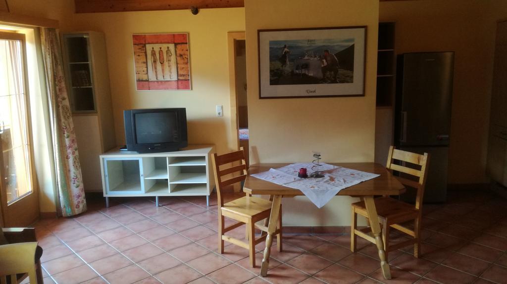 Zellerhof Apartment Finkenberg Ngoại thất bức ảnh